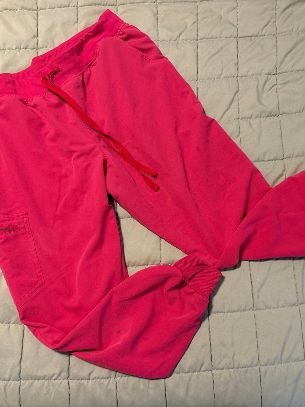 Woman’s FIGS shocking pink joggers